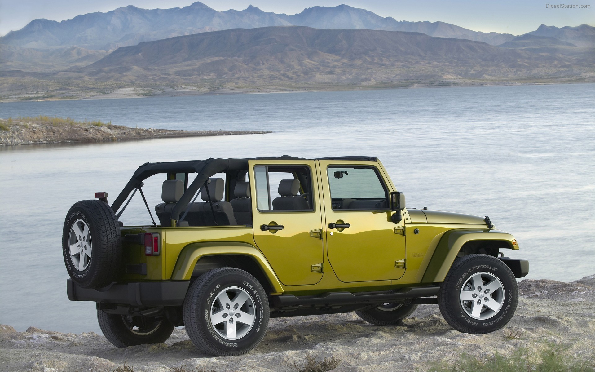 Jeep Wrangler Unlimited 4 Door (2007)